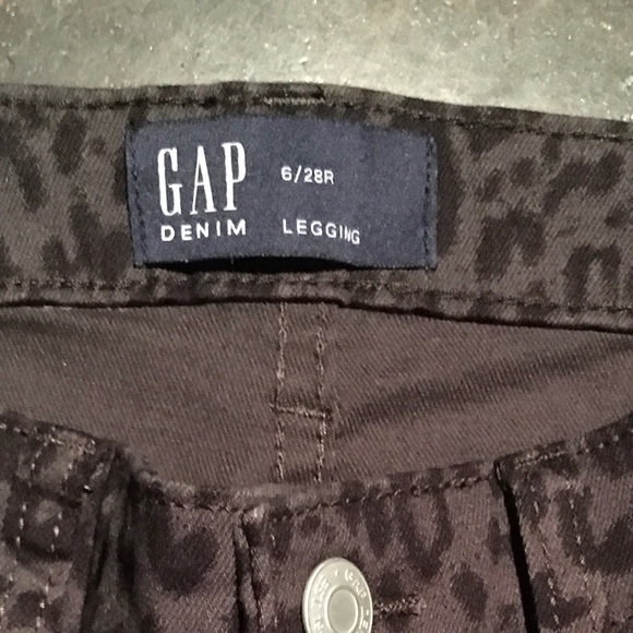 GAP MID RISE ANIMAL PRINT LEGGING JEANS SIZE- 4 - Picture 5 of 7